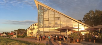 Beautiful vacation home "Svanvithe" - heated hot tub/sauna/WLan/fireplace