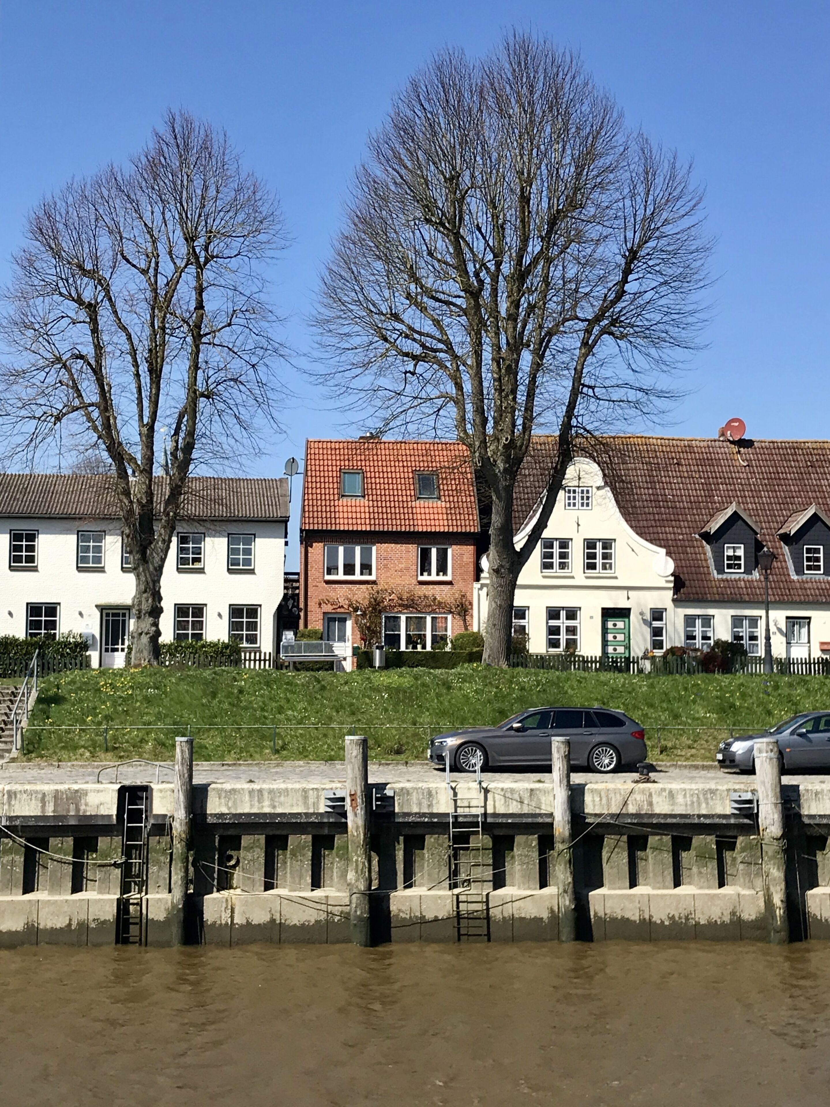 THE IDYLLIC HOLIDAY HOUSE DIRECTLY ON THE HISTORIC HARBOR !!