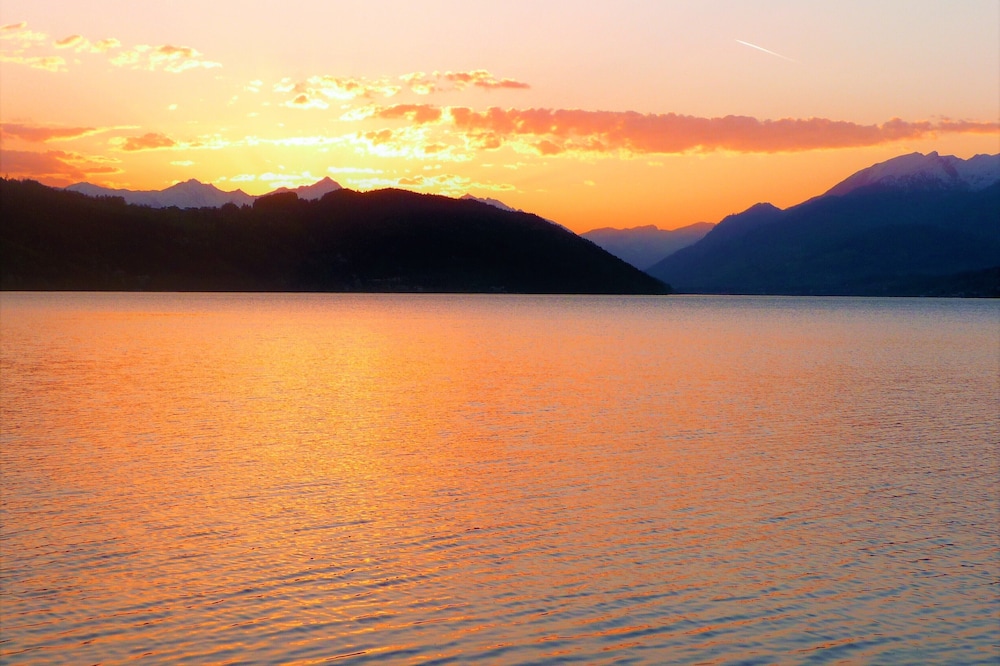 Top location on Lake Millstatt, Bade-u. Walking holidays, cycling, golf, winter holidays