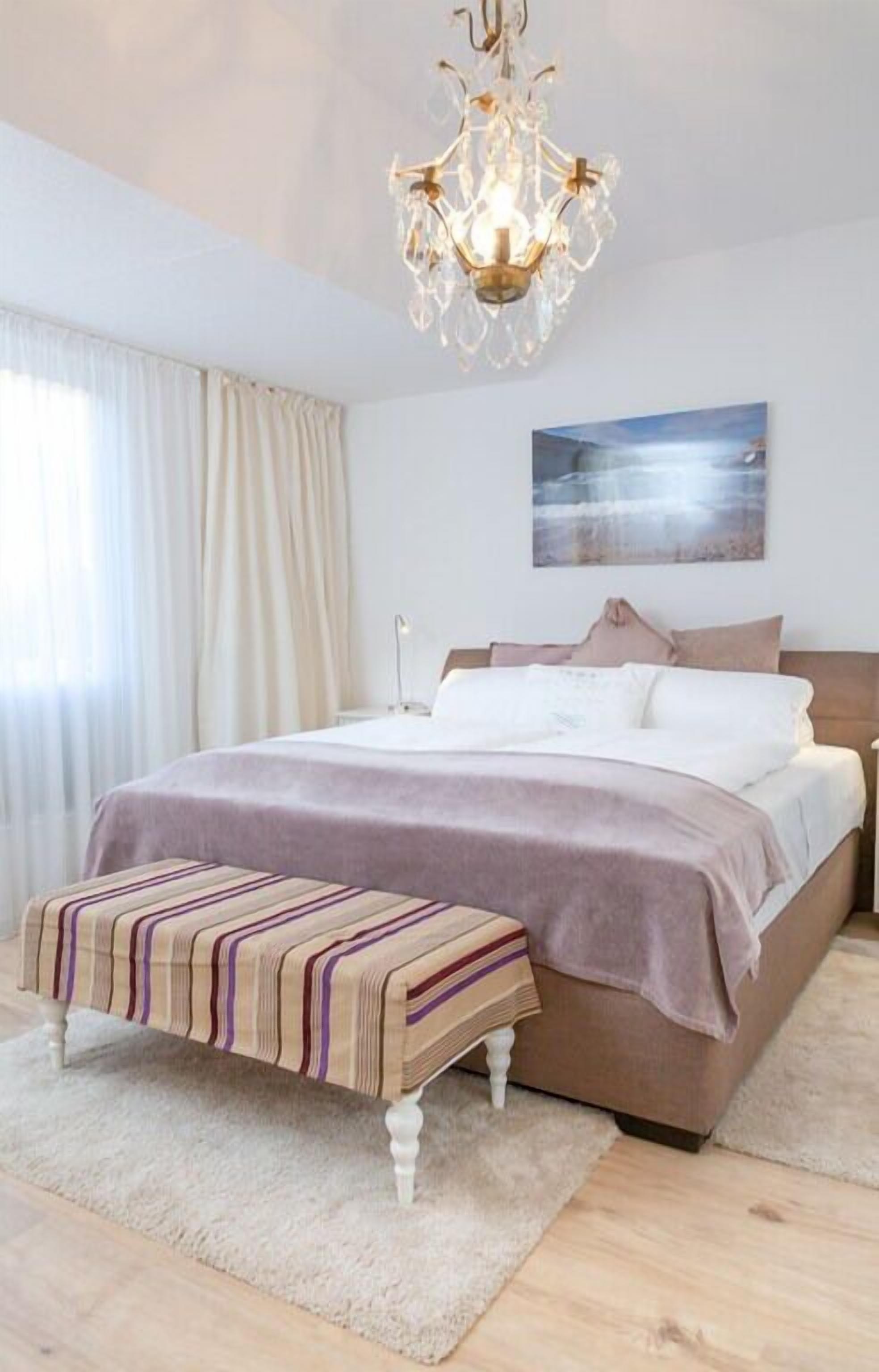 1 多间卧室、熨斗/熨衣板、免费 WiFi、床单