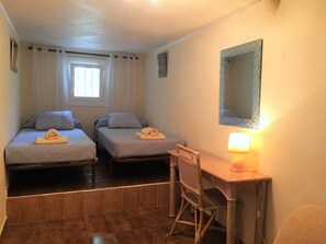 2 Schlafzimmer, Bügeleisen/Bügelbrett, WLAN