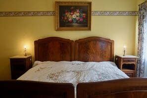 3 habitaciones, tabla de planchar con plancha y wifi gratis