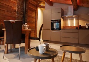 Fridge, microwave, oven, stovetop - Cozy 3 room apartment 4/6 pers LA PLAGNE-CHAMPAGNY (Champagny-en-Vanoise)