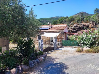 Natural swimming pool Direct access torrent Fango - Corsica Calvi Galeria Manso Playful