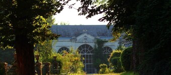 Character cottage (15 people) near Blois