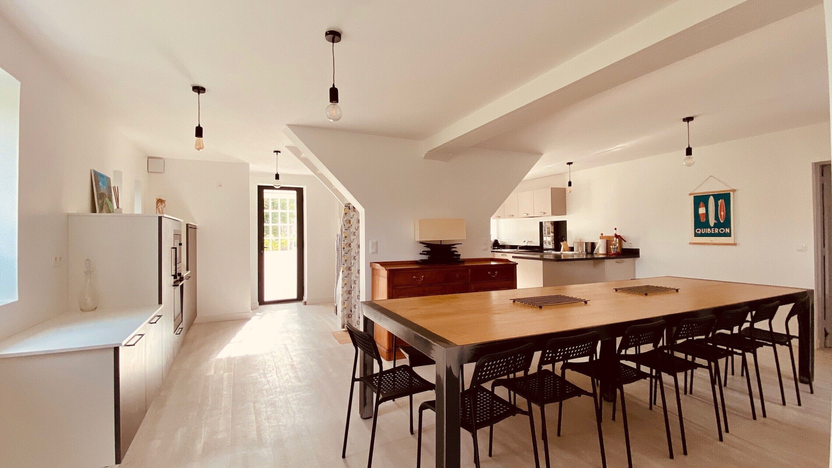 Charming fully renovated sea view house of 220 m²