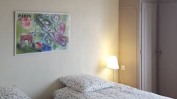 2 chambres, fer et planche Ă repasser, Wi-Fi gratuit, draps fournis