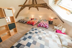 6 habitaciones, tabla de planchar con plancha y wifi gratis 