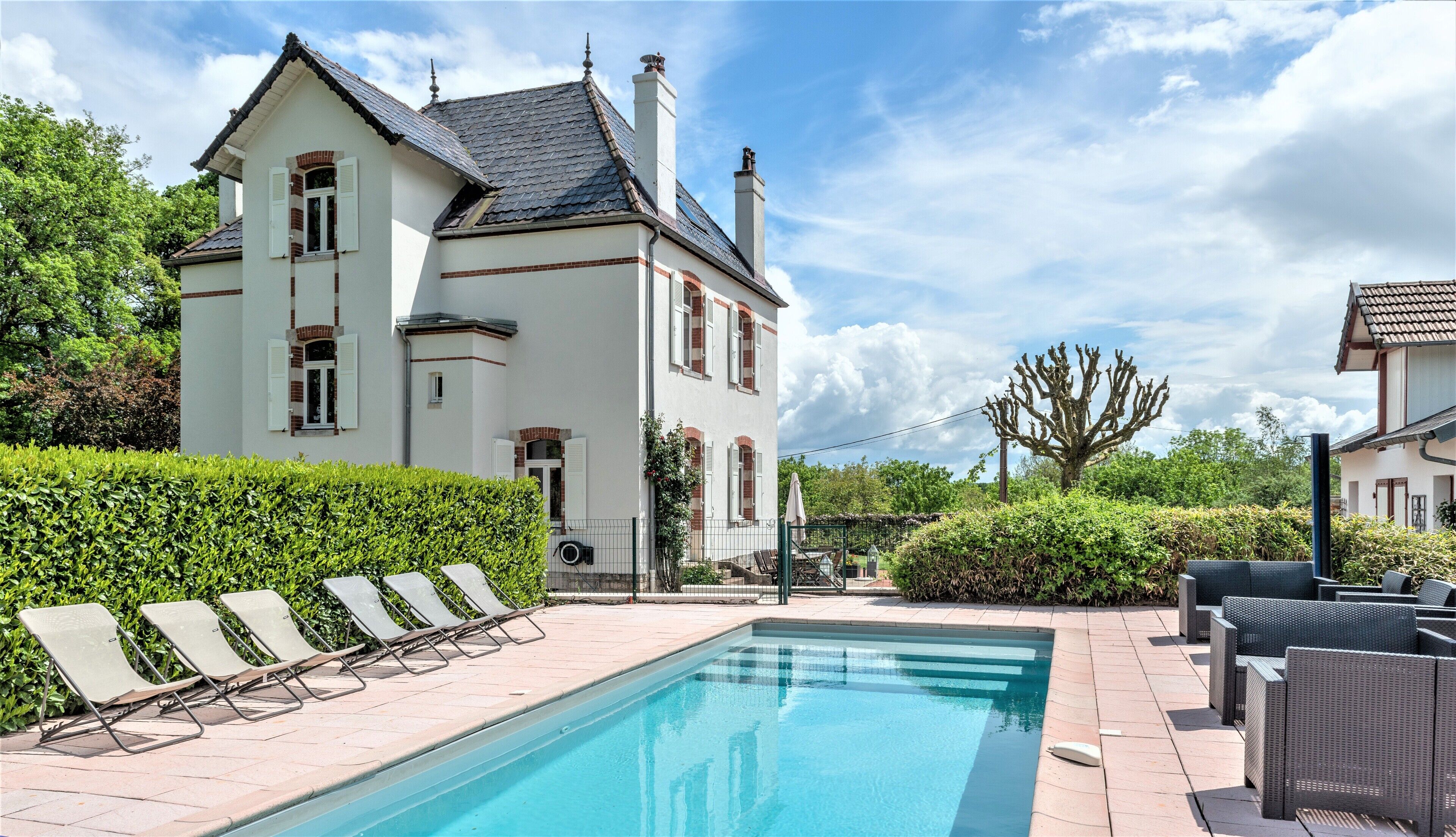 19th century mansion with pool and park