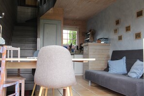 TV - Gites NORMANDY near Honfleur with Pool and Sauna (Fatouville-Grestain)