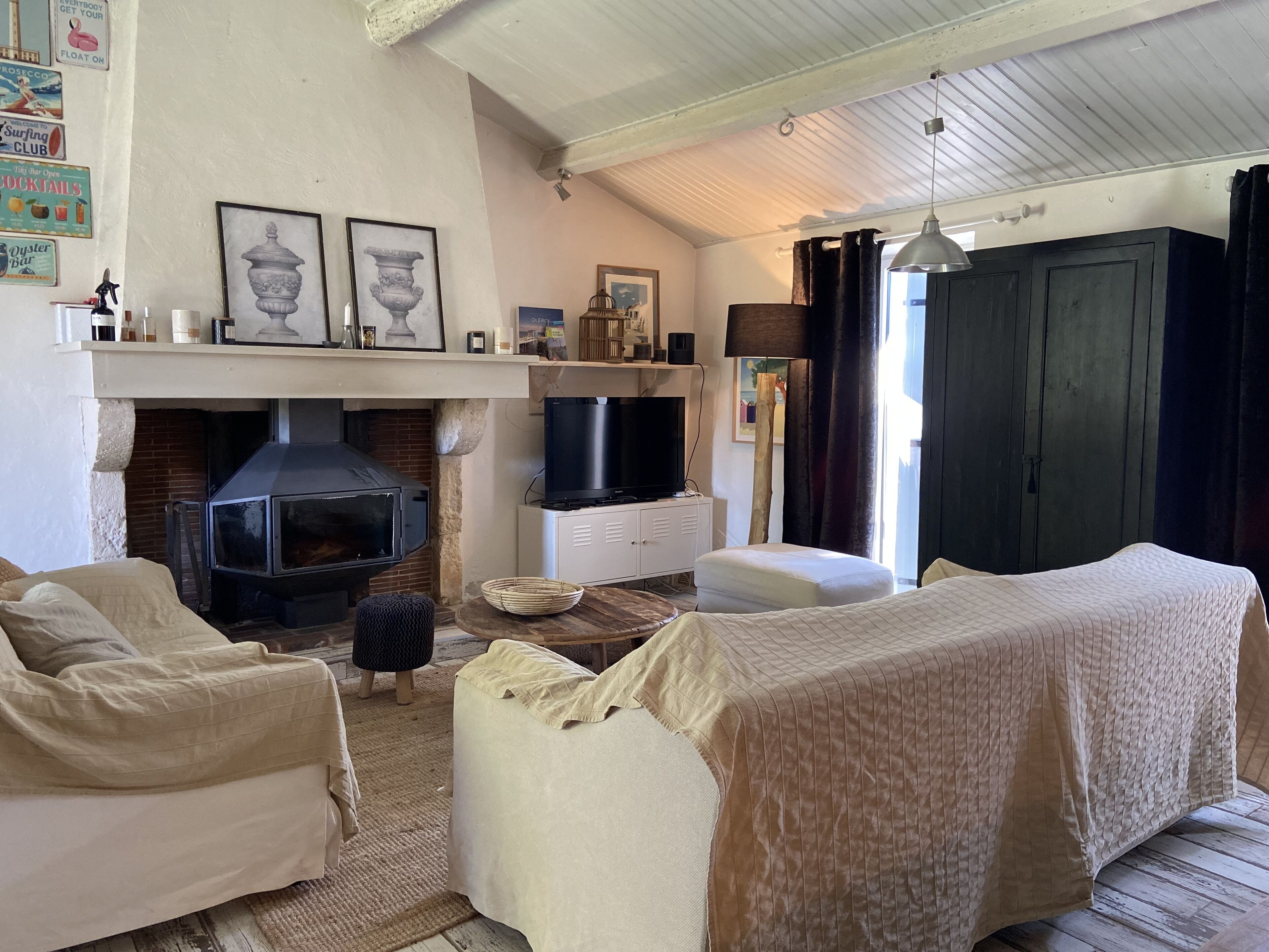 ILE D'OLERON in DOMINO traditional Oleron house 6/8 people