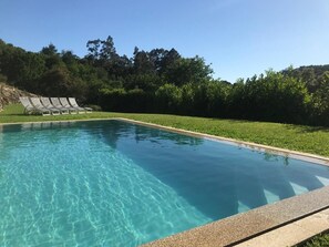 Infinity-Pool, beheizter Pool