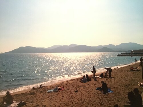 Cannes Lumineux F3 à 5mn plage 2 mn commerces garage appt 2 ch 1 Sdb 4 pers 76m2