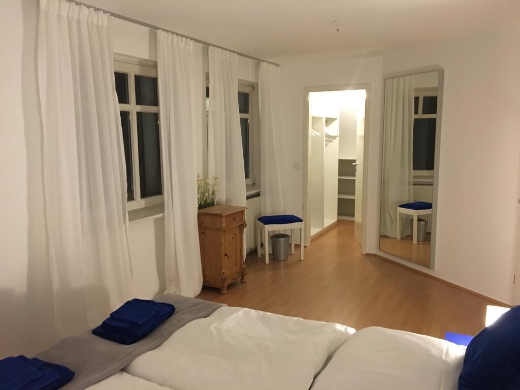 3 bedrooms, travel crib, free WiFi, bed sheets