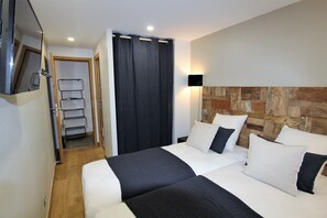 4 chambres, fer et planche à repasser, lit parapluie, Wi-Fi