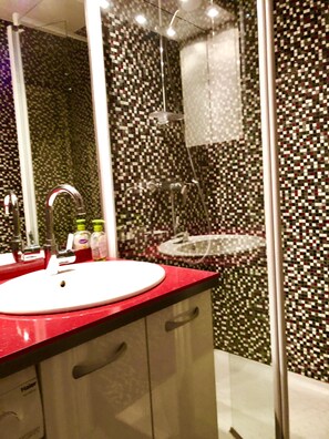 Dusche, Haartrockner, Seife
