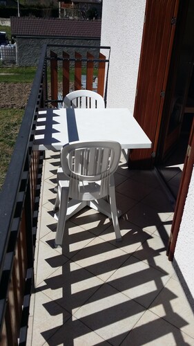 Cottage in the mountains with Wifi for 4 people in Orlu Valley!