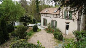 Enceinte de lâhĂ©bergement