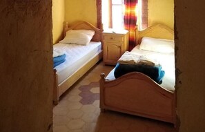 4 bedrooms, desk, free WiFi - Les Pyramides Hotel Merzouga (Merzouga)