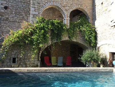Gîte with swimming pool in stone house