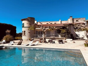 Outdoor pool - AUTHENTIC FAMILY HOME for a successful vacation in a peaceful setting (Gémenos)