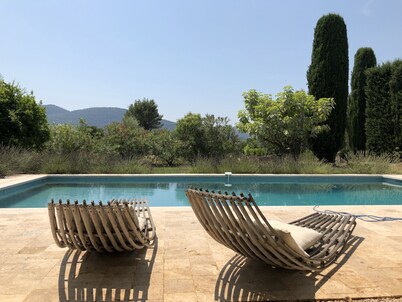 AUTHENTIC FAMILY HOME for a successful vacation in a peaceful setting