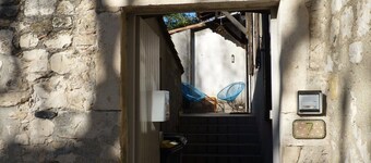 Clos Saint Roch family home