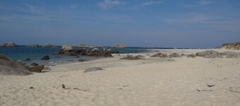 Comfortable apartment 300m from the sea