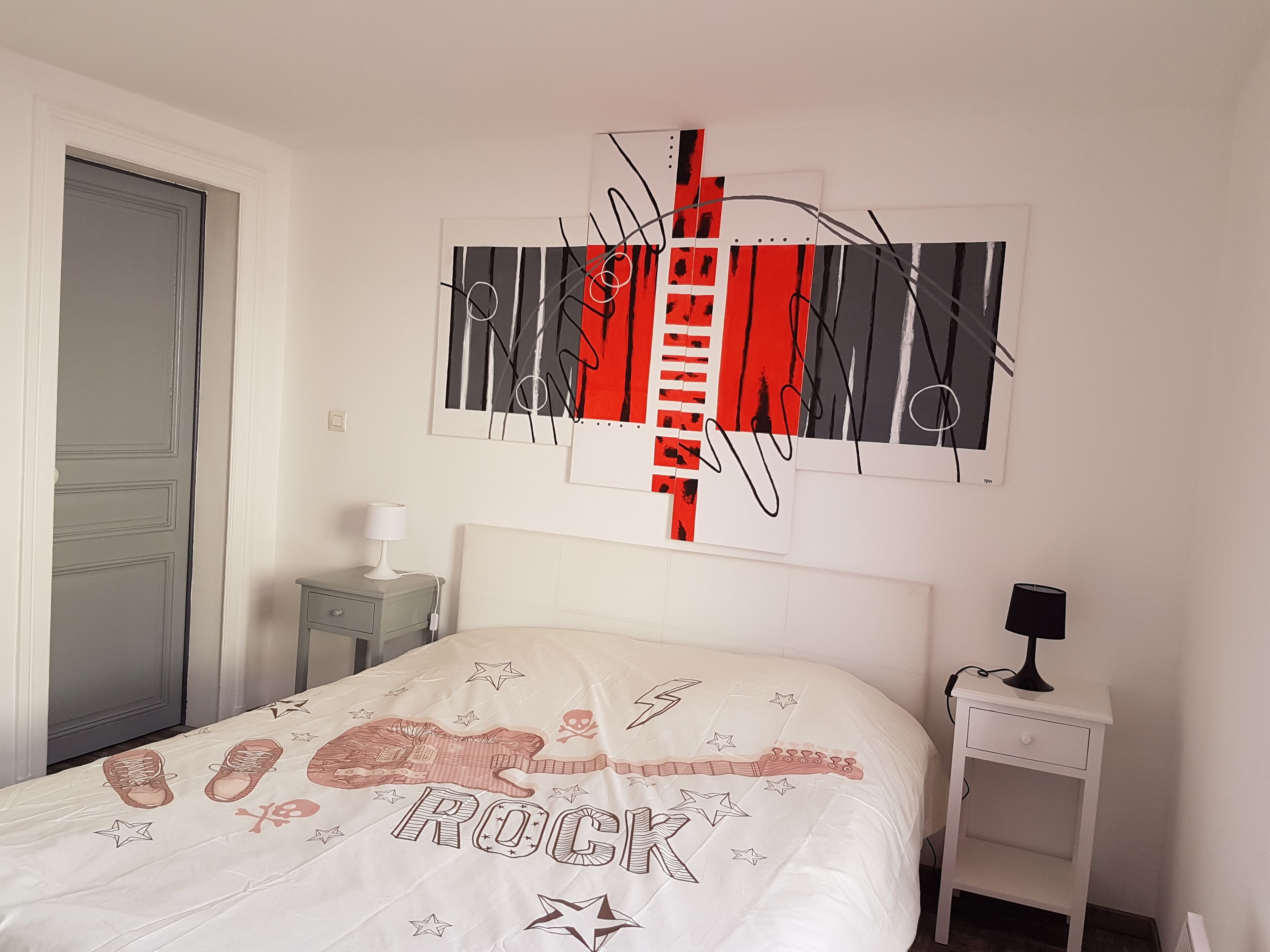 COURT OF KINGS APARTMENT