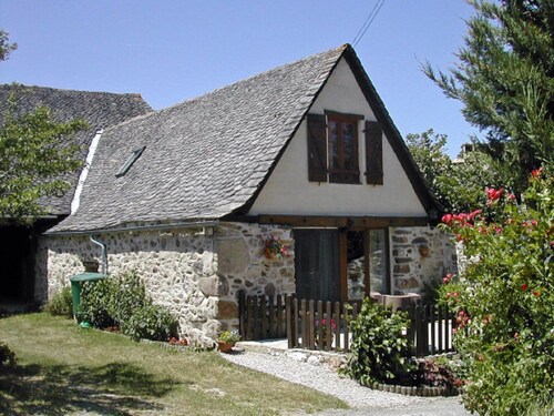 Character cottage with all the charm of the countryside