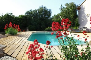 Piscine extérieure, piscine chauffée