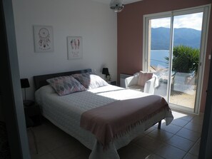 3 bedrooms, iron/ironing board, free WiFi - VILLA - TIUCCIA- TERRA NOSTRA. (Casaglione)