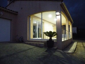 Exterior detail - VILLA - TIUCCIA- TERRA NOSTRA. (Casaglione)