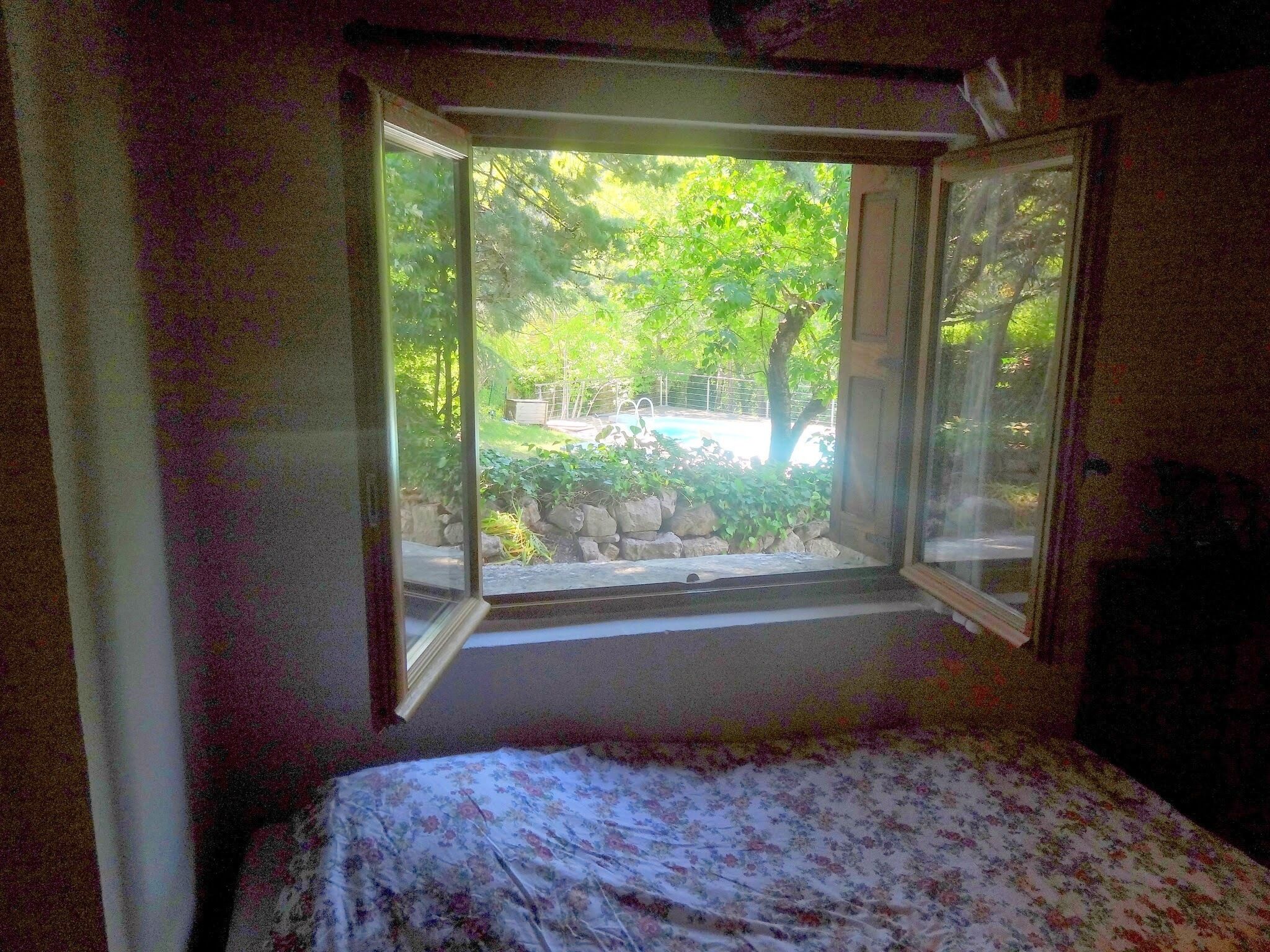 Restored 17th century sheepfold with large grounds and private pool