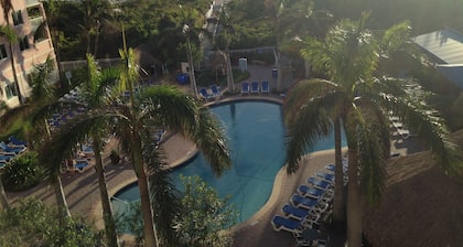 Palm Beach Shores Ocean Front Resort, Singer Island One Bedroom ~ Valet Parking