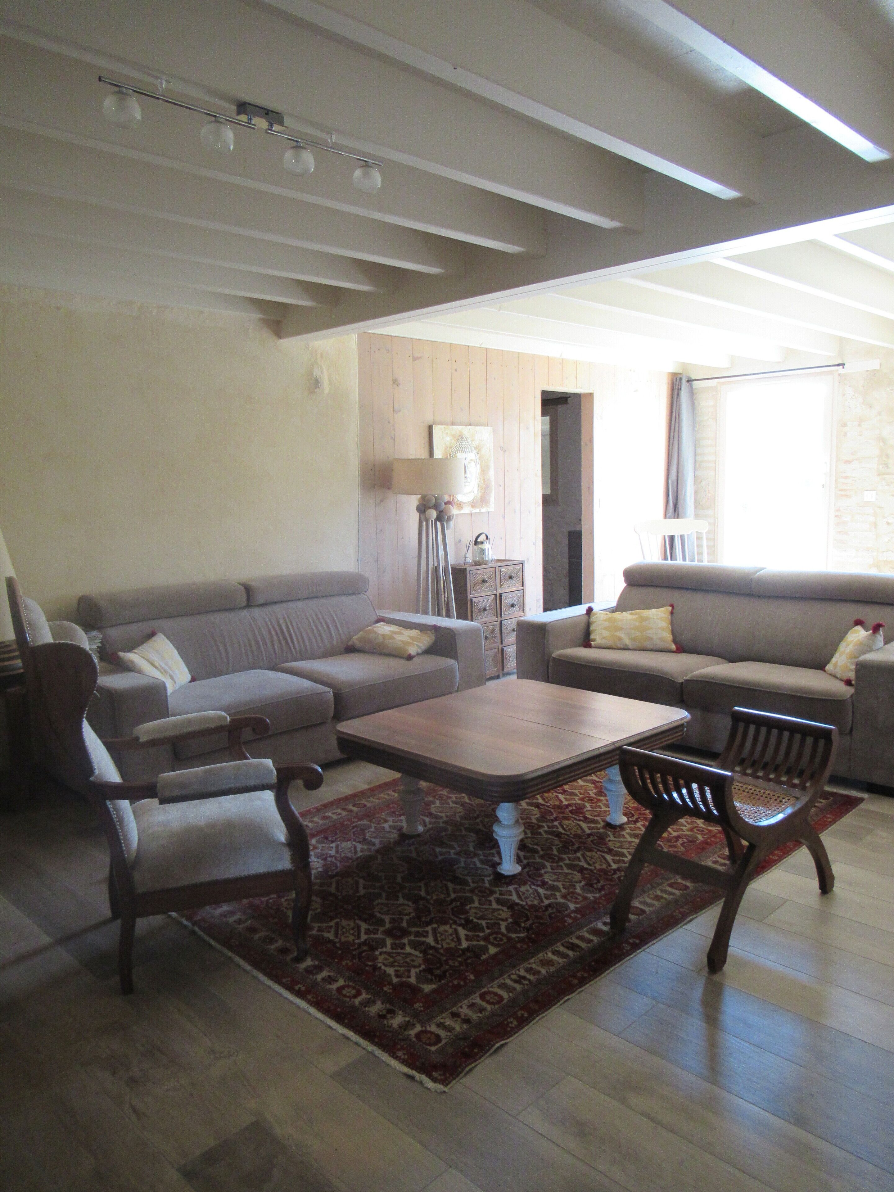 Pleasant country house with heated pool