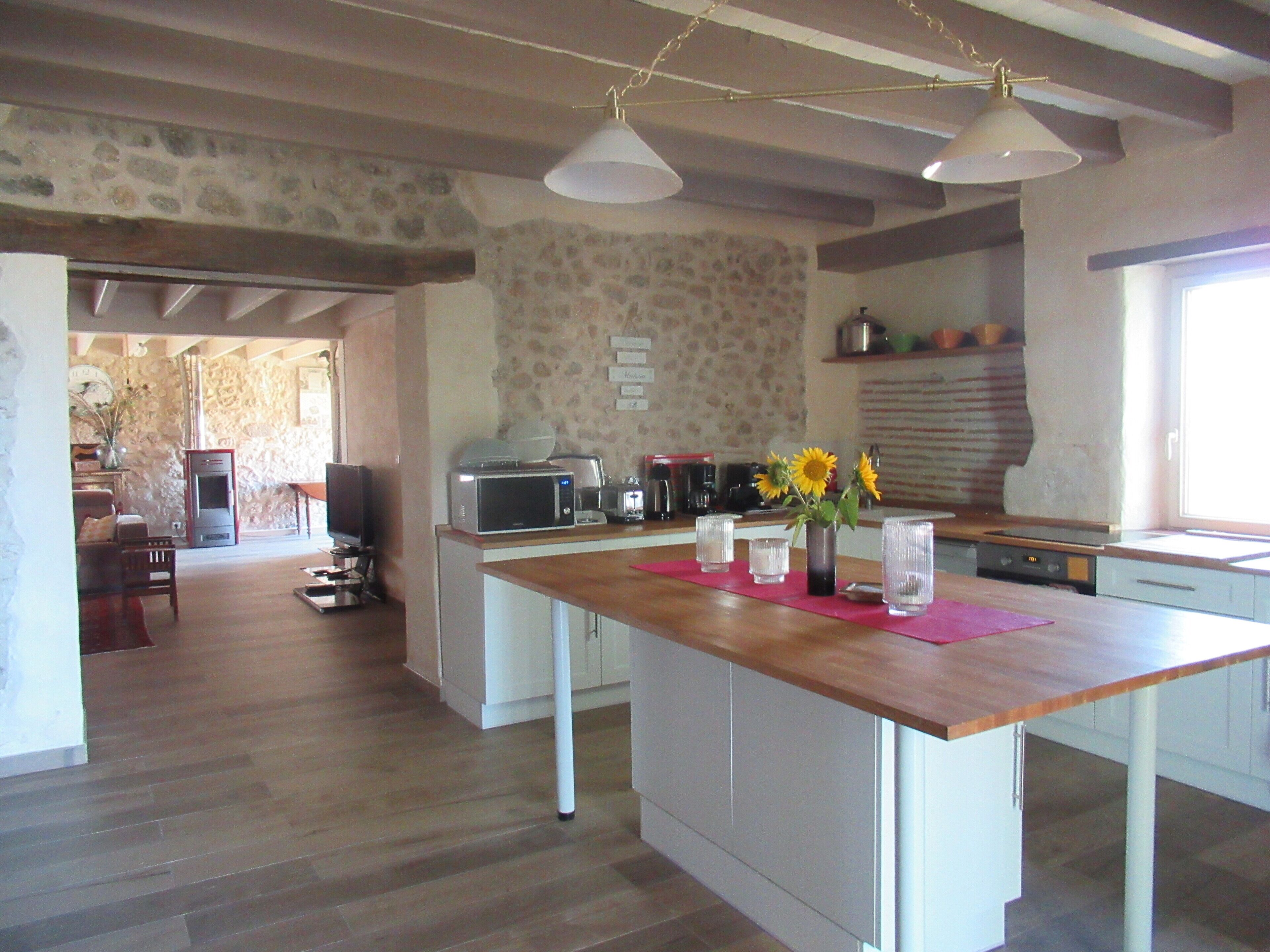 Pleasant country house with heated pool