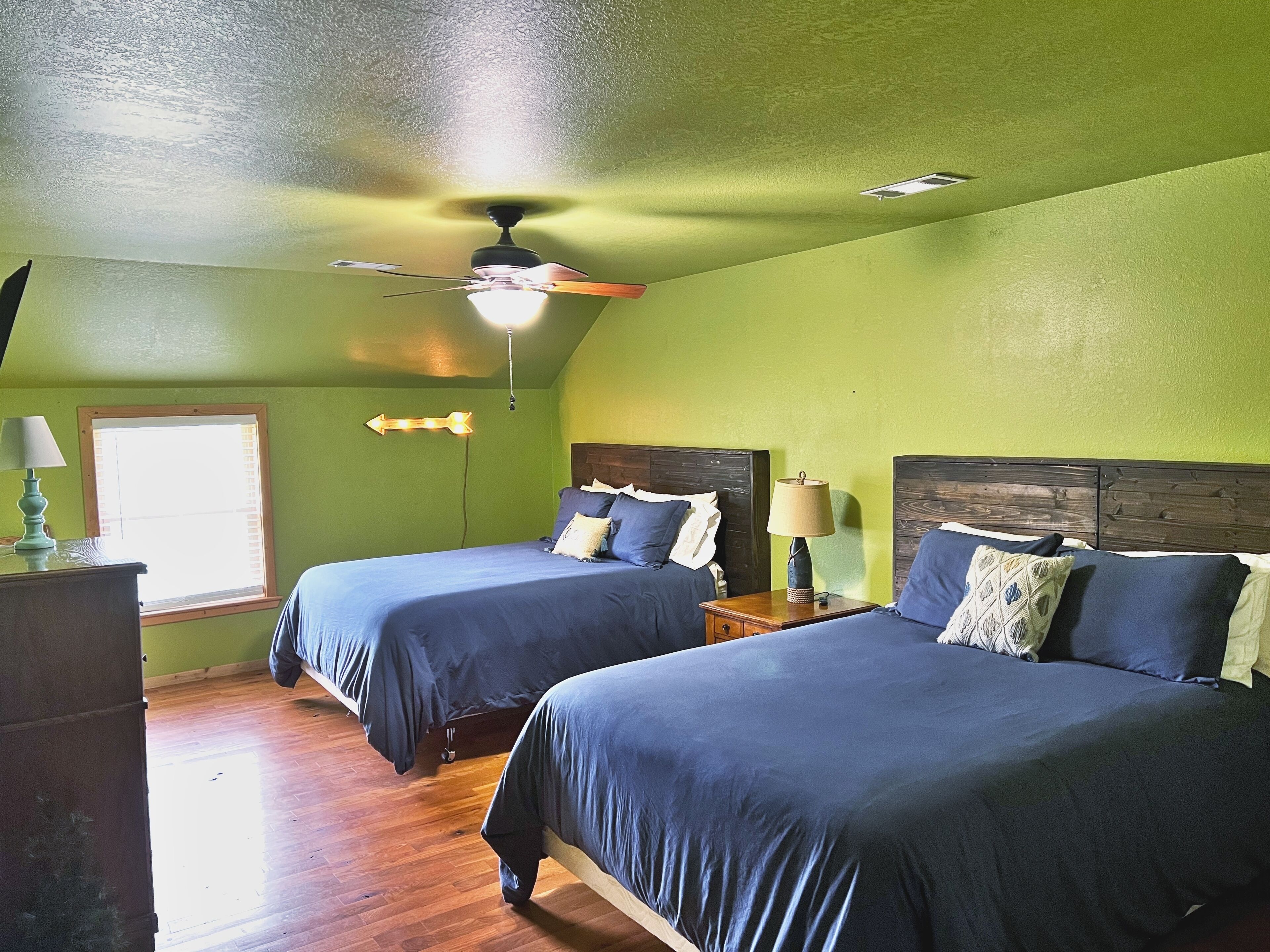 Reality Ranch Cabin on South Sylamore Creek