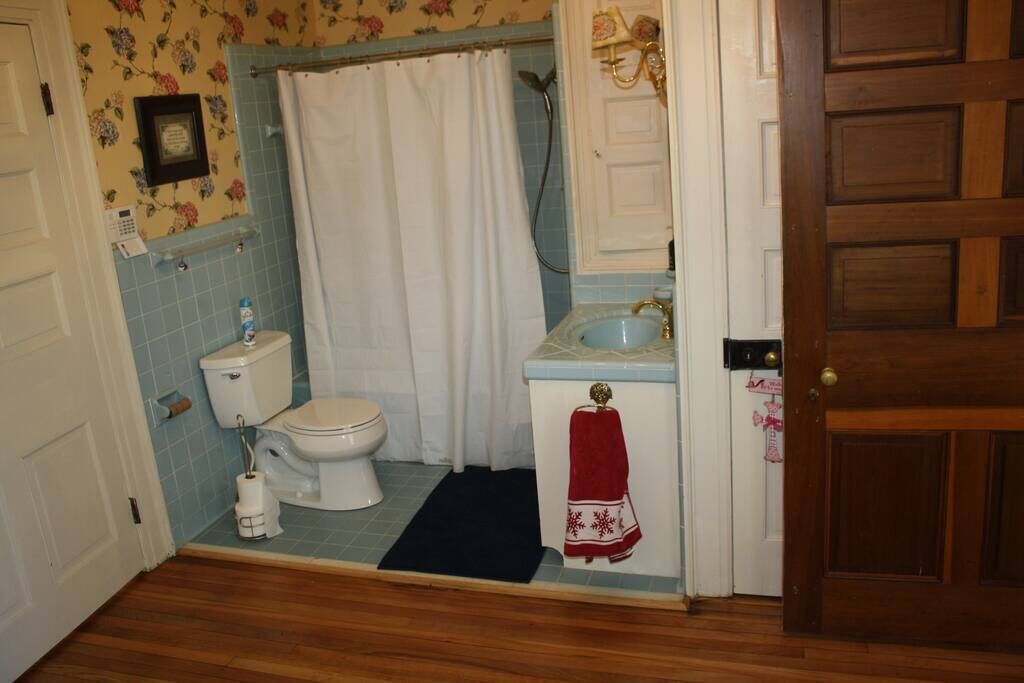 Historic Hideaway 1828 Home 6 FP