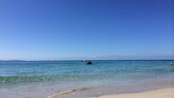 Beach nearby, sun loungers