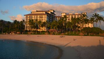 Am Strand, Liegestühle, Strandtücher