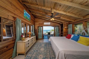 2 bedrooms, in-room safe, WiFi, bed sheets