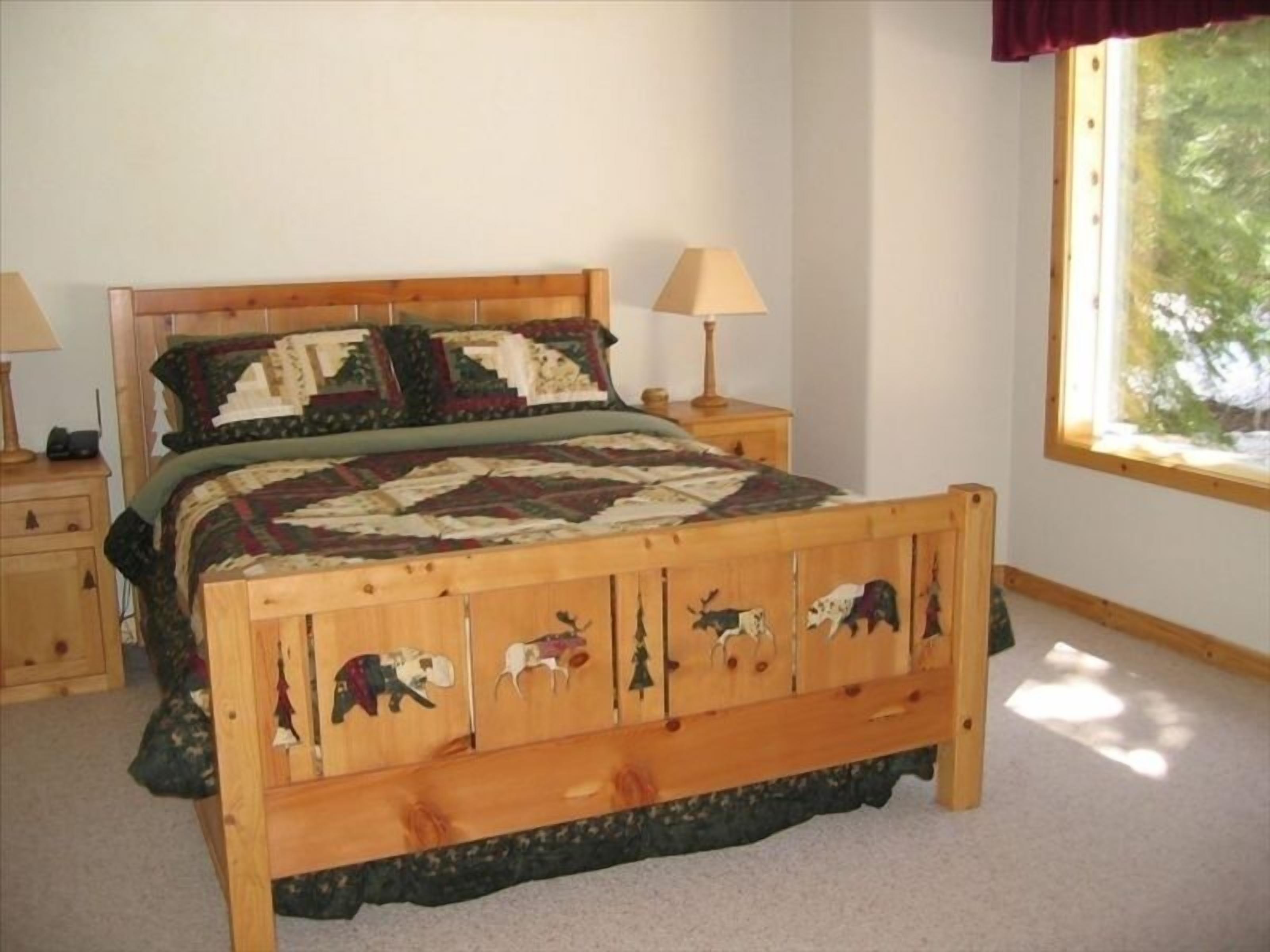 Modern, Bright, Backs to Forest, Walk to Tahoe Rim Trail