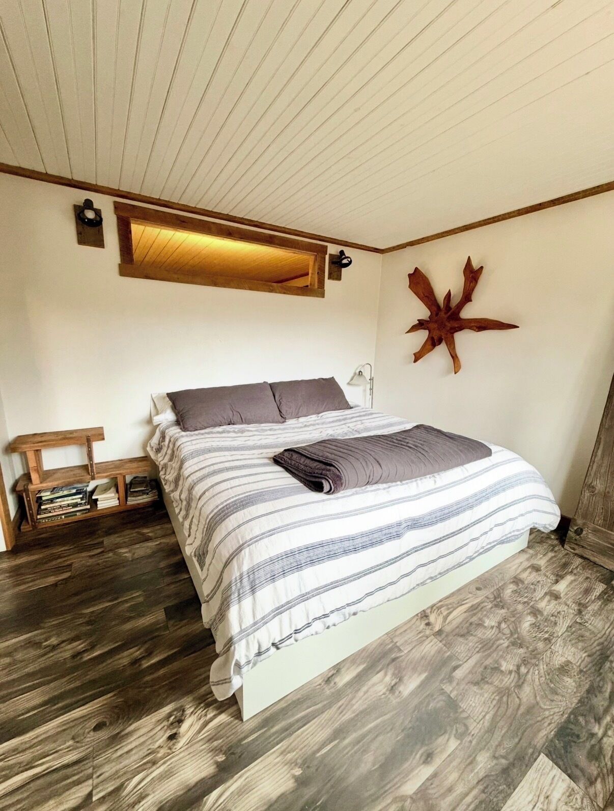 1 bedroom, iron/ironing board, travel cot, free WiFi