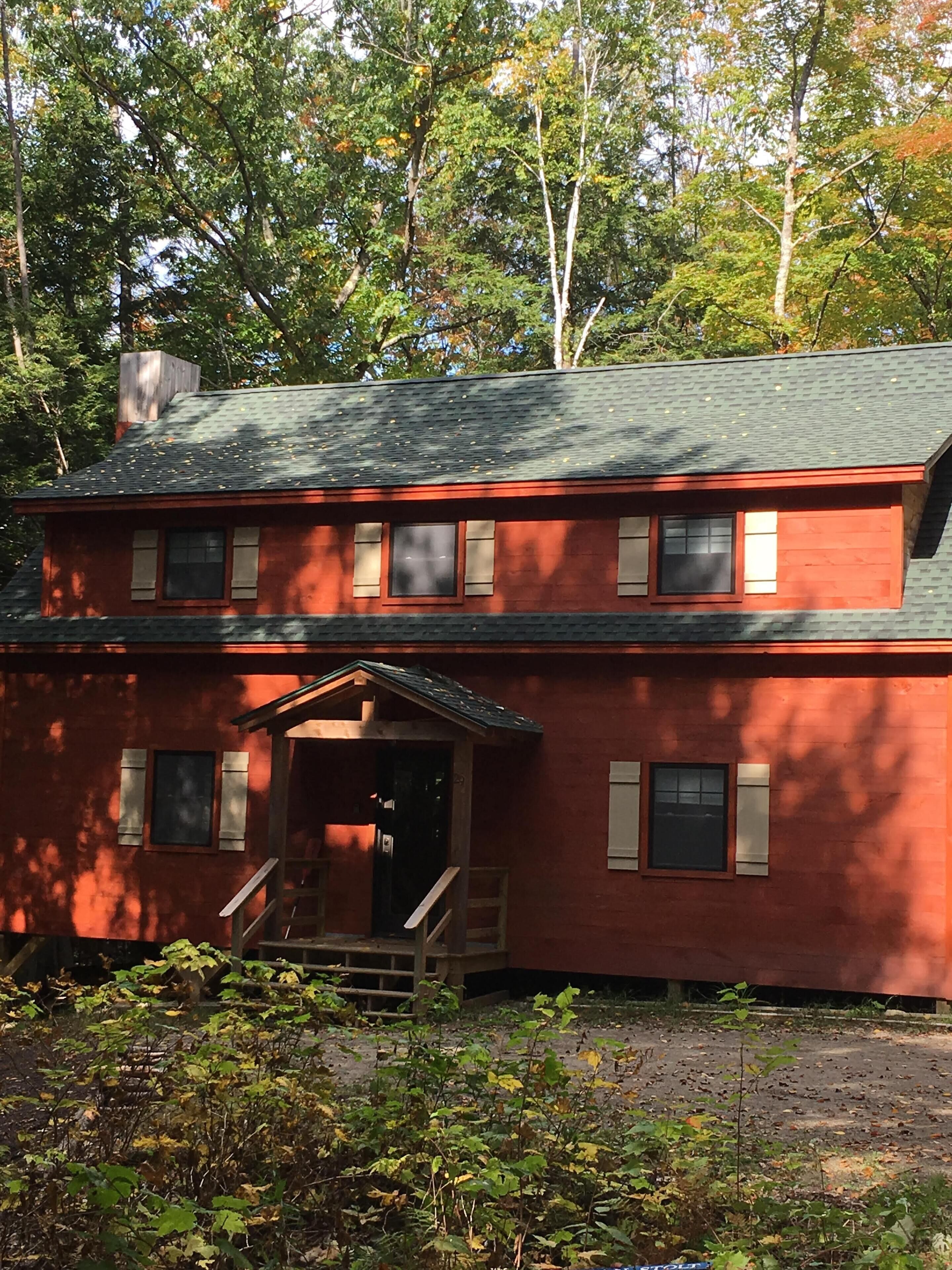 Large New Lakeside Cottage Central Air