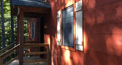 Large New Lakeside Cottage Central Air