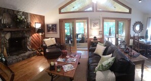 Smart TV, fireplace, video games, books - Lake Lanier Escape - Secluded Cabin on Quiet Cove with Two-Story Dock (Dawsonville)