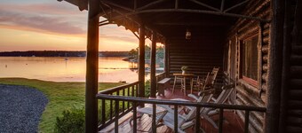 Autentisk Log Cabin på Damariscotta River W / kai og Moorings