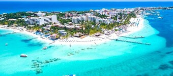 Courtyard Villa "Oaxaca" with a/c and pool      5 min stroll to beach