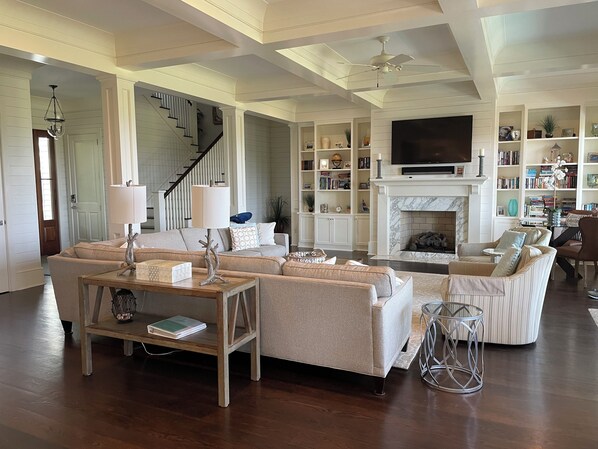 Smart TV, fireplace, books, stereo - Beautiful Oceanfront 5 Bedroom Home With Pool (Isle of Palms)